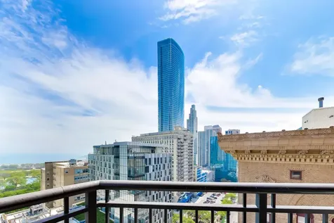41 East 8th Street Chicago IL 60605
