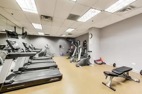 41 East 8th Street Chicago IL 60605