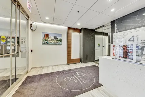 41 East 8th Street Chicago IL 60605