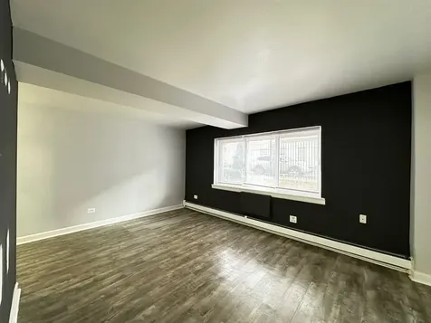 1040 West Hollywood Avenue Chicago IL 60660