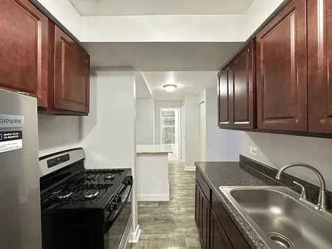 1040 West Hollywood Avenue Chicago IL 60660