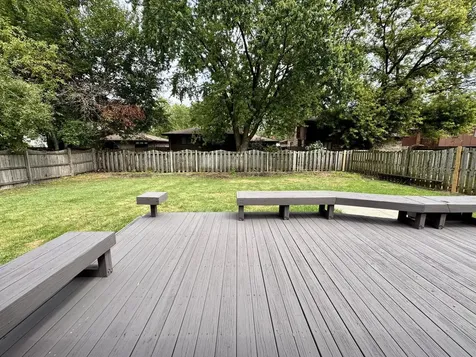 17945 Maple Street Lansing IL 60438
