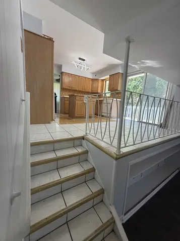 942 East 168th Street South Holland IL 60473
