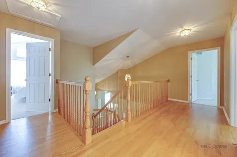 1105 Andover Drive Mundelein IL 60060