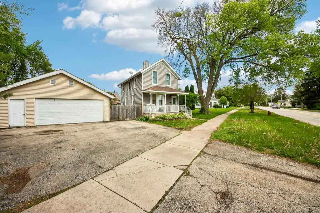 316 East Division Street Lockport IL 60441