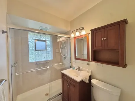 1978 Spruce Avenue Des Plaines IL 60016