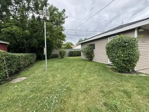 1978 Spruce Avenue Des Plaines IL 60016