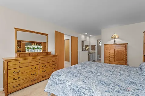 815 Claridge Court Schaumburg IL 60193