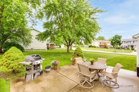 815 Claridge Court Schaumburg IL 60193