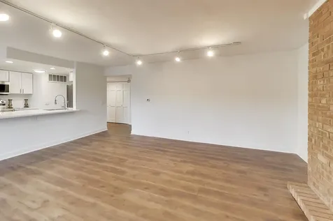 1615 Maple Terrace Lisle IL 60532