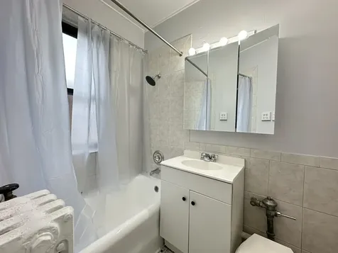 434 West Wellington Avenue Chicago IL 60657