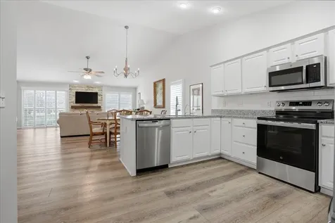 25 Inglewood Lane Bloomington IL 61704