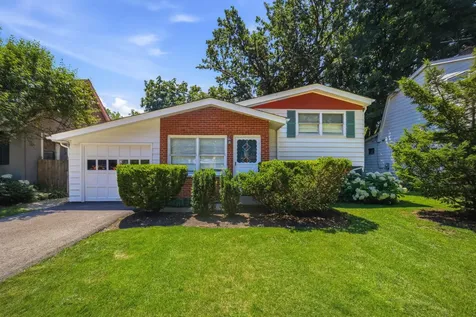 1026 Half Day Road Highland Park IL 60035