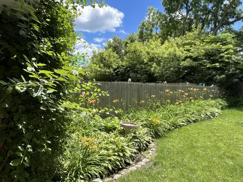 1026 Half Day Road Highland Park IL 60035