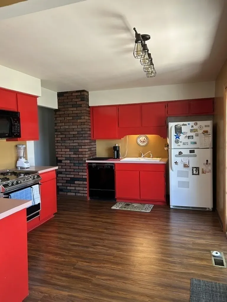 329 Shield Court Bolingbrook IL 60440