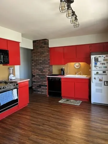 329 Shield Court Bolingbrook IL 60440