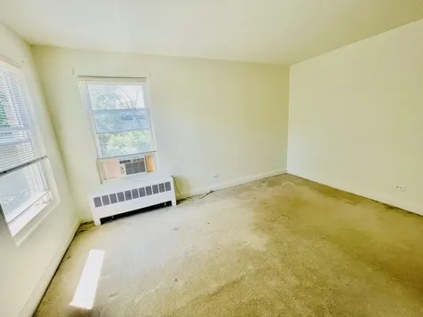 6130 North Damen Avenue Chicago IL 60659