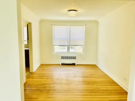 6130 North Damen Avenue Chicago IL 60659