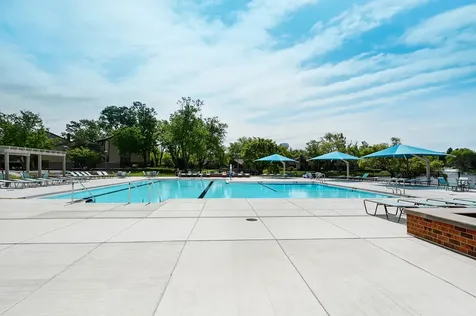 701 Lake Hinsdale Drive Willowbrook IL 60527