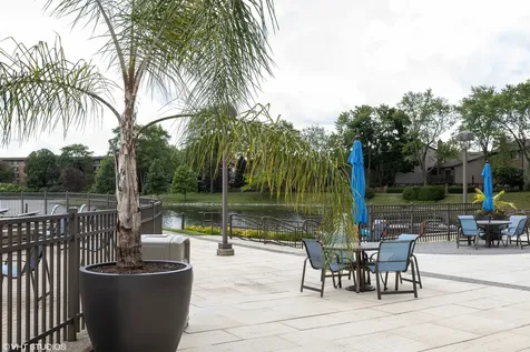 701 Lake Hinsdale Drive Willowbrook IL 60527