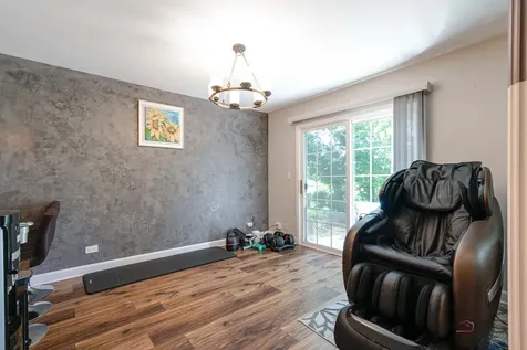 854 Old Checker Road Buffalo Grove IL 60089