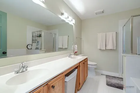 854 Old Checker Road Buffalo Grove IL 60089