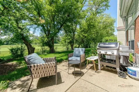 854 Old Checker Road Buffalo Grove IL 60089