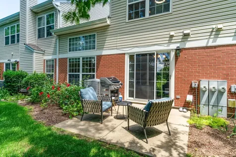854 Old Checker Road Buffalo Grove IL 60089