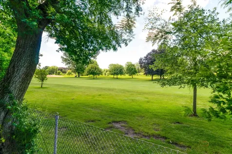 854 Old Checker Road Buffalo Grove IL 60089