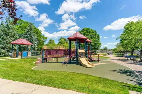 854 Old Checker Road Buffalo Grove IL 60089