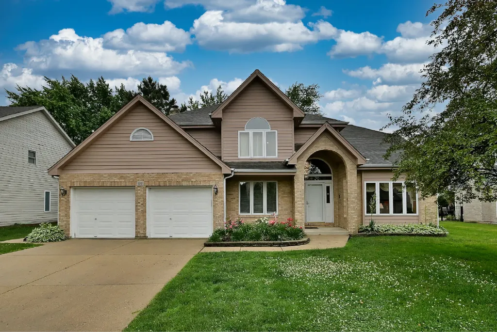 213 John Drive Bartlett IL 60103