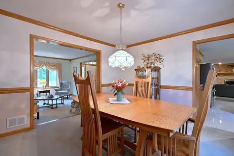 213 John Drive Bartlett IL 60103