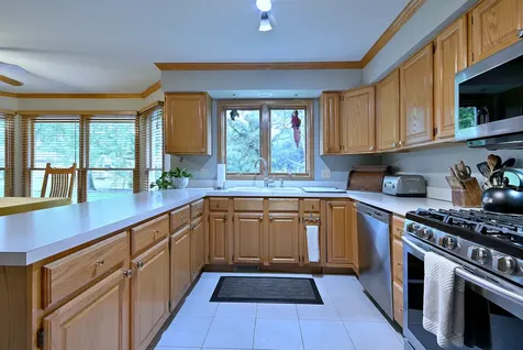 213 John Drive Bartlett IL 60103