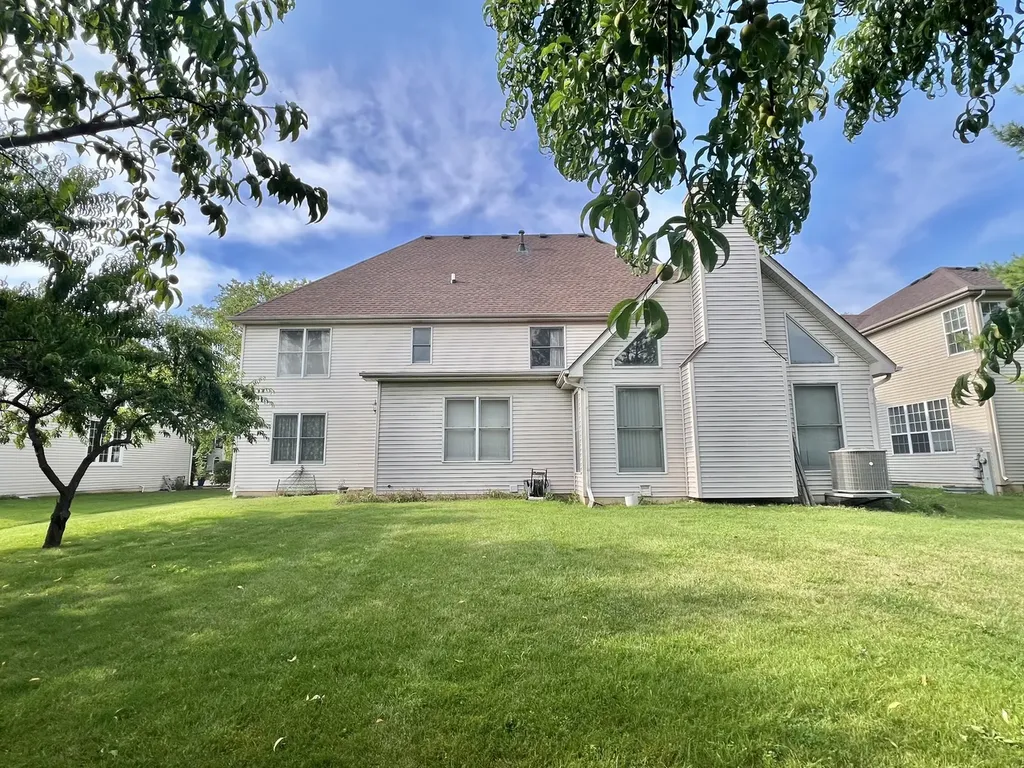 780 Sigmund Road Naperville IL 60563