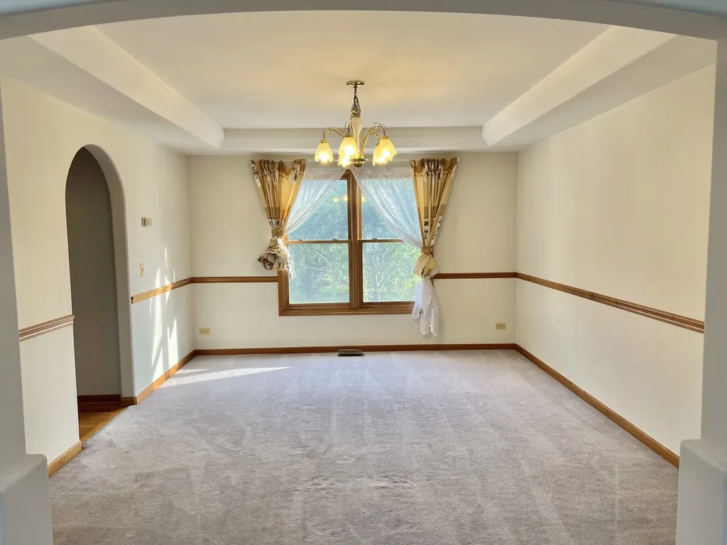 780 Sigmund Road Naperville IL 60563