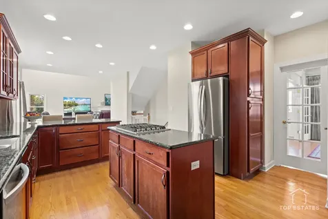 175 Clover Hill Lane North Barrington IL 60010