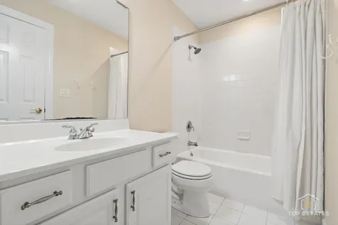 175 Clover Hill Lane North Barrington IL 60010
