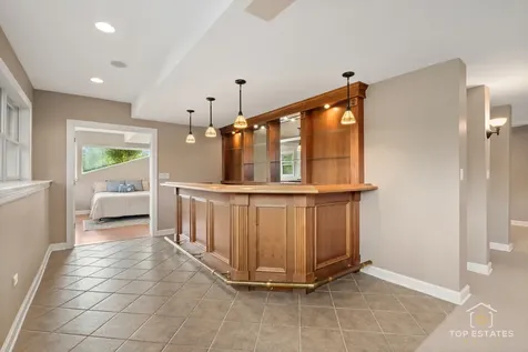 175 Clover Hill Lane North Barrington IL 60010