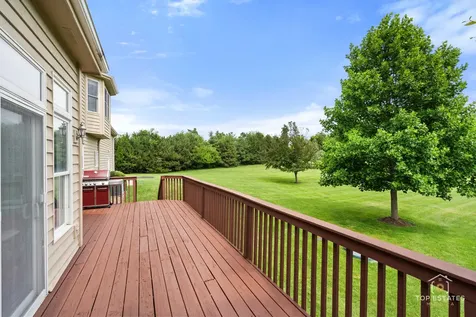 175 Clover Hill Lane North Barrington IL 60010