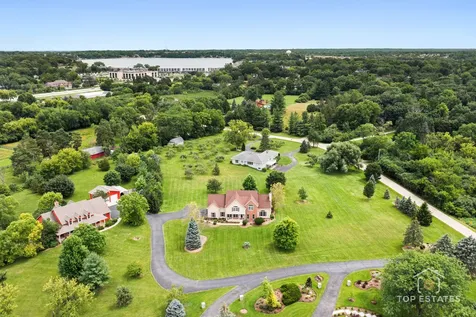 175 Clover Hill Lane North Barrington IL 60010