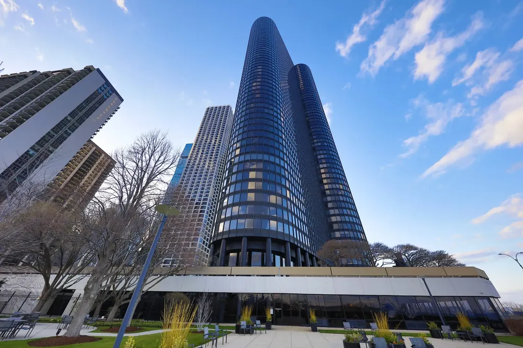155 North Harbor Drive Chicago IL 60601
