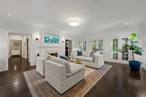 644 Beaver Road Glenview IL 60025