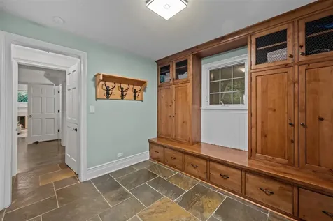 644 Beaver Road Glenview IL 60025