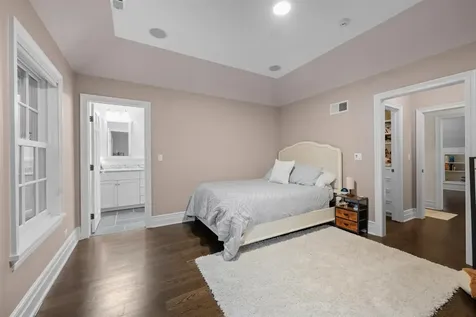 644 Beaver Road Glenview IL 60025