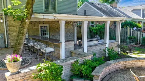 644 Beaver Road Glenview IL 60025