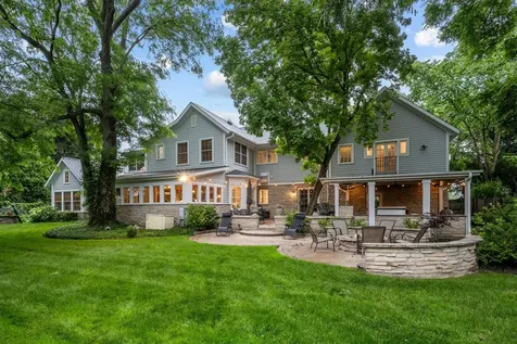 644 Beaver Road Glenview IL 60025