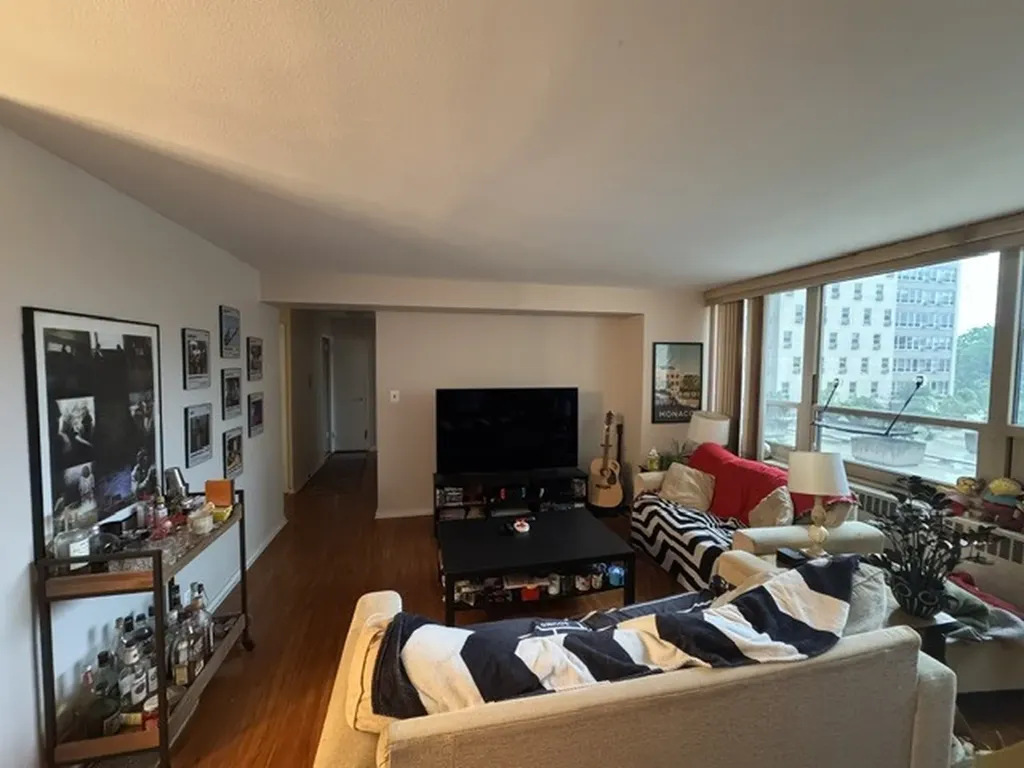 3950 North Lake Shore Drive Chicago IL 60613