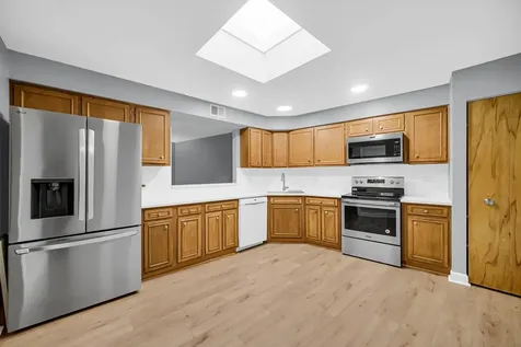 1030 South Fernandez Avenue S Arlington Heights IL 60005