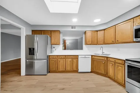 1030 South Fernandez Avenue S Arlington Heights IL 60005