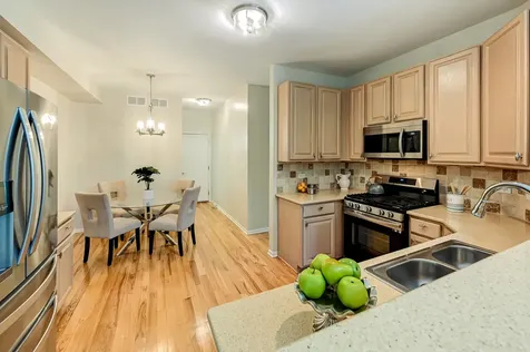 128 Fairway Drive La Grange IL 60525